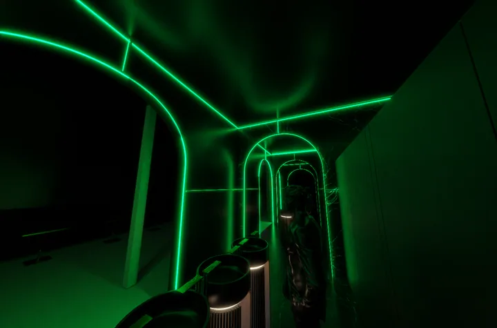 Green feature wall & bar lighting concept