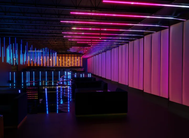 Magenta feature wall & bar lighting concept